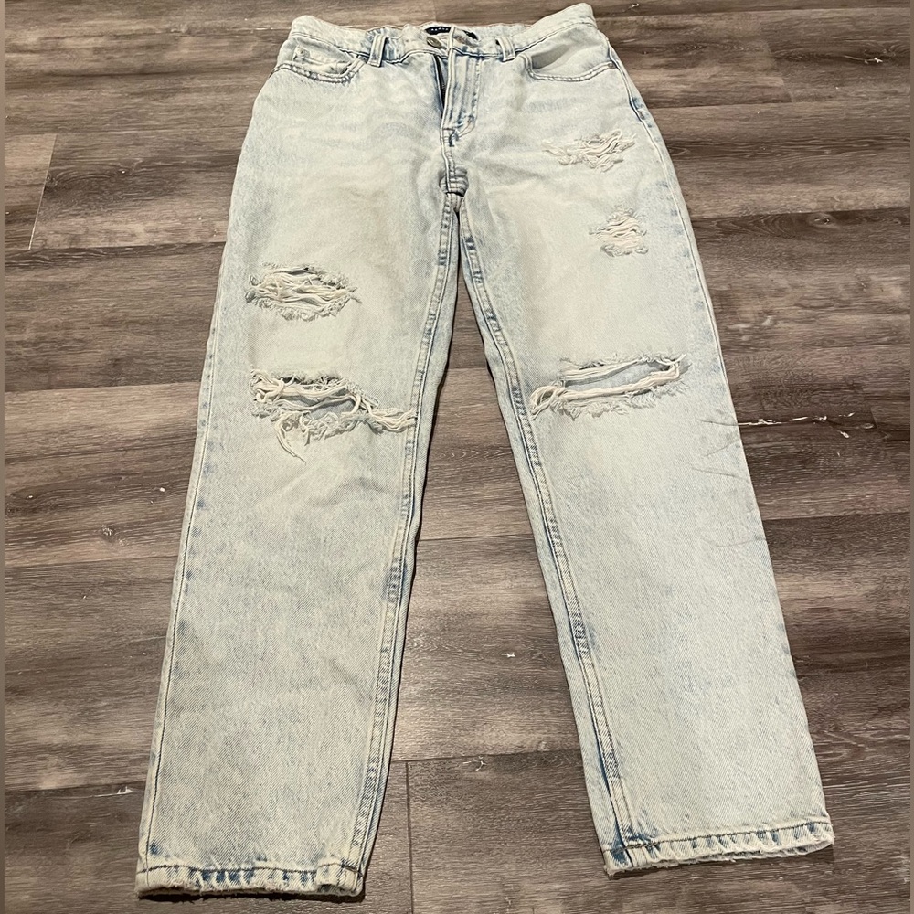 Aeropostal Ripped Washed Mom Jeans